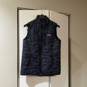 Vineyard Vines Mountain Weekend Camo Puffer Vest Medium